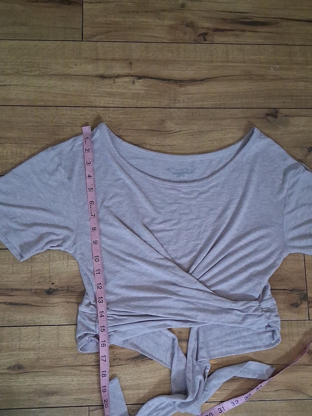 Victoria's Secret Women's Knot-Front Wrap Short Sleeve Top in Light Gray Medium - Picture 13 of 14